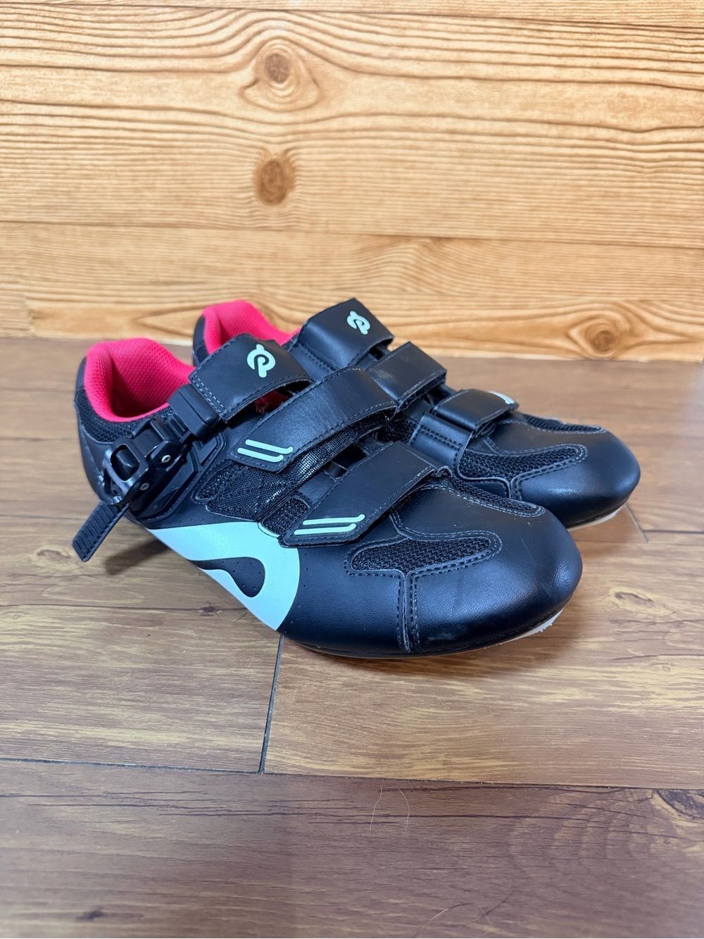 Peloton Original Cycling Shoes Size 42 Unisex Mens Womens Black Red Clip In